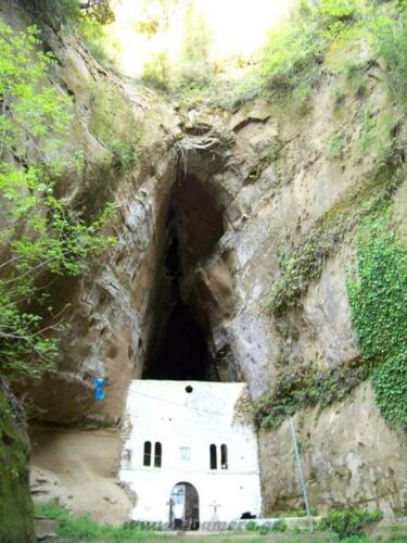 Η άποψη της μονής