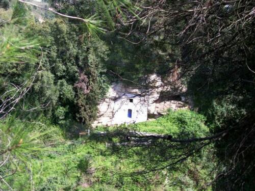 Η παναγία η σπηλιώτισσα