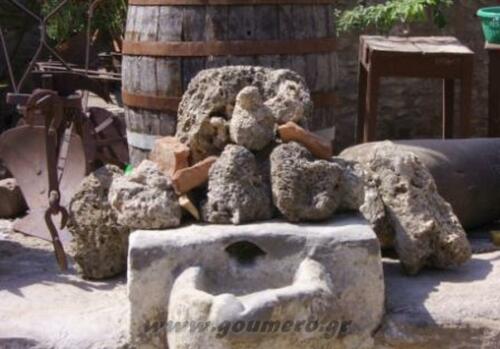 Η εξωτερική  άποψη της μονής