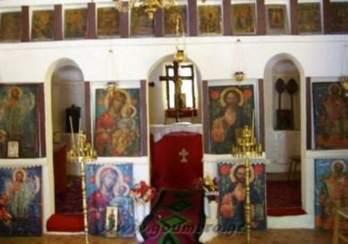 Το εσωτερικό της μονής